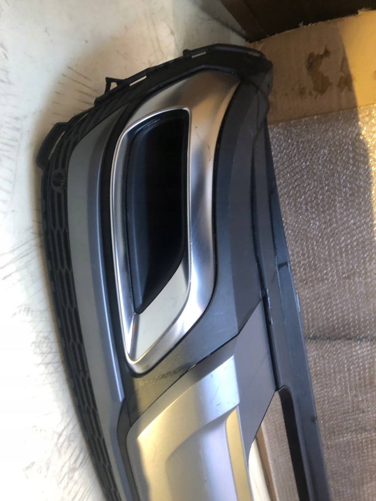 Audi q7 s-line 4m0807563b накладка диффузор спойлер бампера задняя Киев