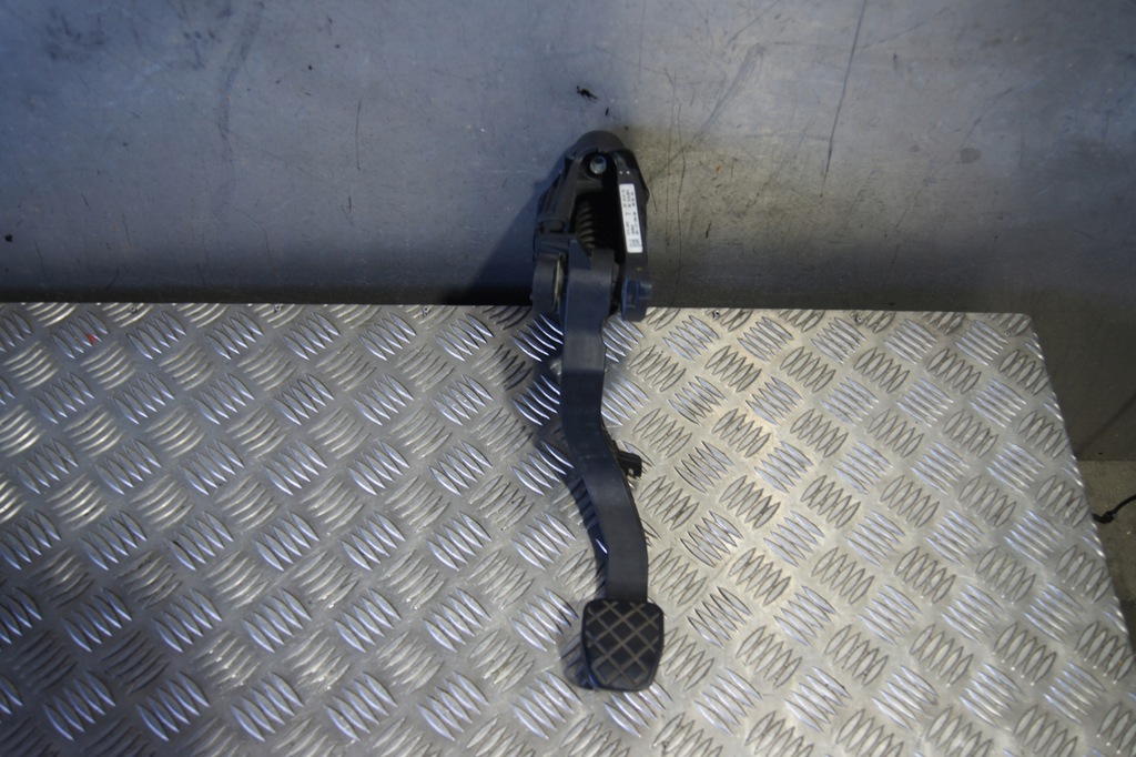 фото №8, Педаль сцепления a1 8x polo 6r1721059ab