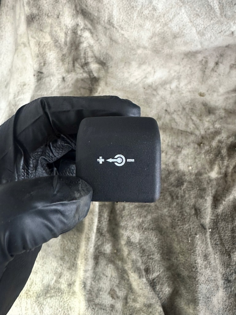 Купить Bmw оригинальный номер 61346904008 6904008