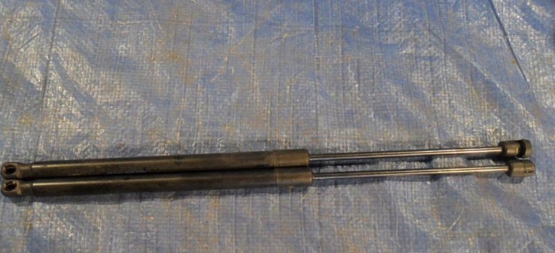 фото №1, Skoda superb ii fl 2013 r амортизаторы крышки задний