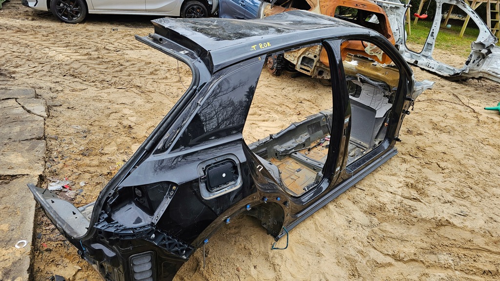 фото №1, Vw t-roc правий bok кузов поріг чверть крила обрізаний na дах