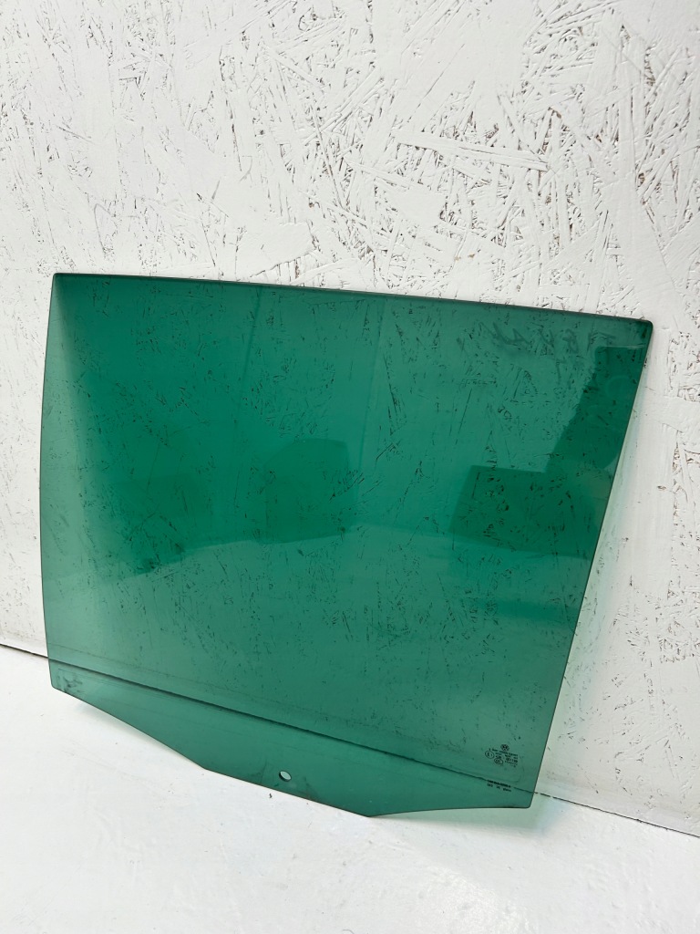 фото №1, Vw tiguan i задняя левая стекло дверь