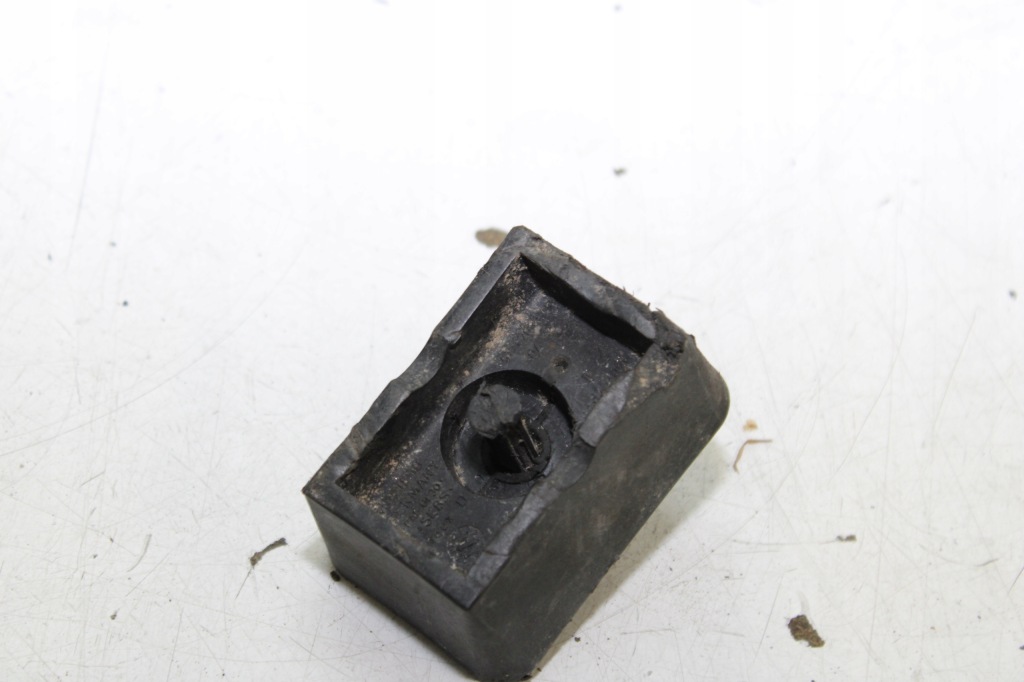 Mini cooper r52 r50 гумовий елемент w поріг важіль перемикання передач  подушка 7039760 Оригінал