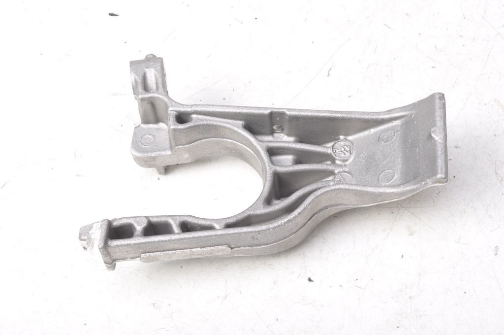 фото №1, Volvo xc60 ii кронштейн кронштейн насоса тормозной 32256082 2022 r