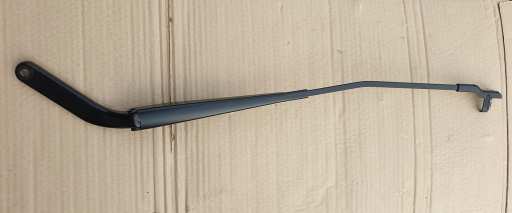 фото №1, Рычаг дворники левая bmw x5 e70 x6 e71 оригинальный номер eu