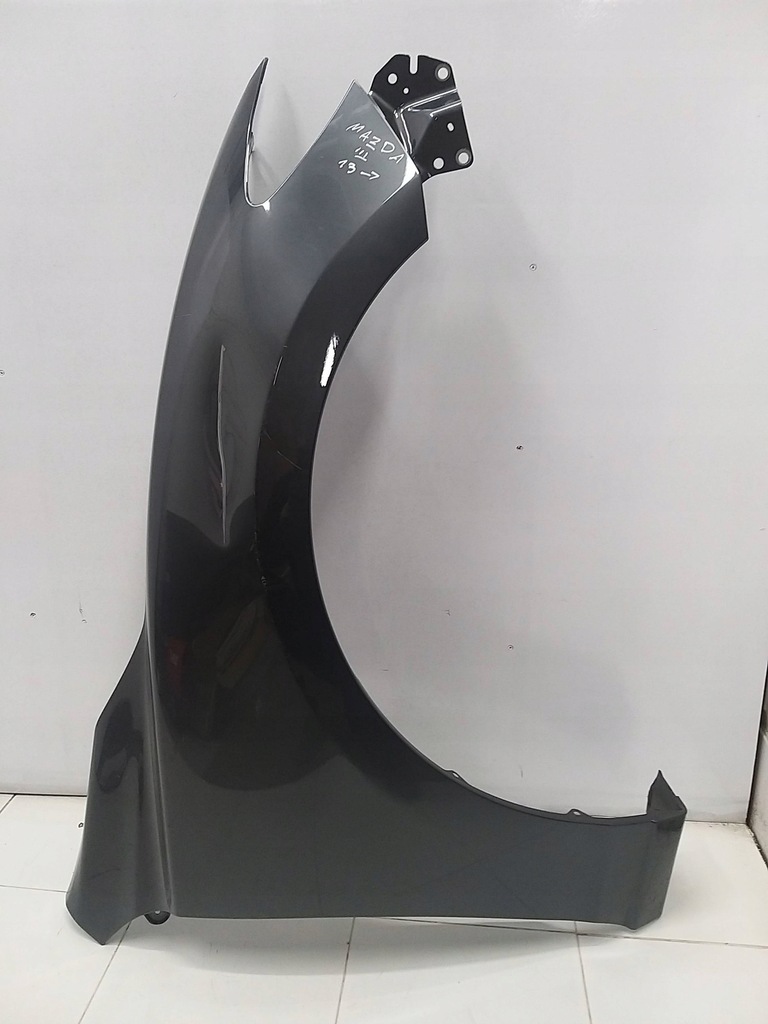 фото №1, Mazda 3 iii крила правий перед передній 13r-