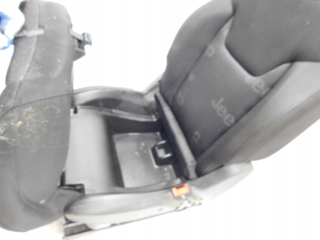 фото №9, Сиденья заднее сиденье обшивки комплект - jeep renegade 14-18 eu