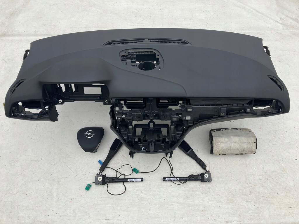 фото №1, Opel corsa e приборная панель приборная панель консоль подушки безопасности ремни