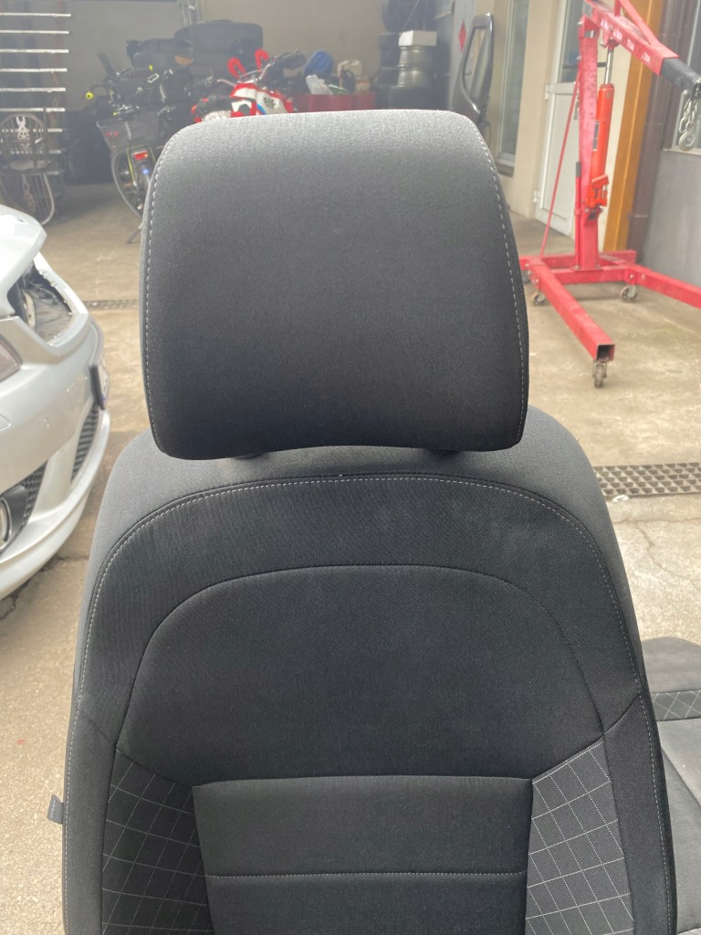 фото №8, Сидіння пасажира заднє сидіння задня skoda superb iii правий