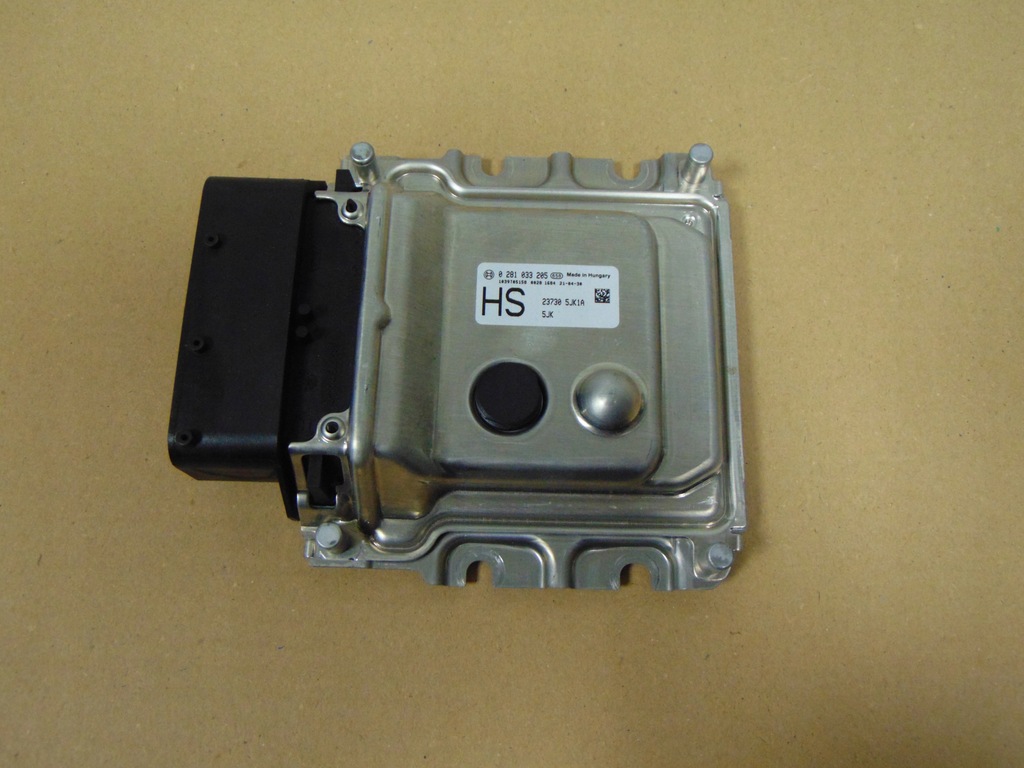 фото №1, Бортовий комп'ютер блок управління renault nissan 0281033205