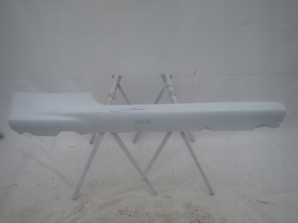 Купить Ford focus mk2 рестайлинг  rs порог правый  молдинг порог