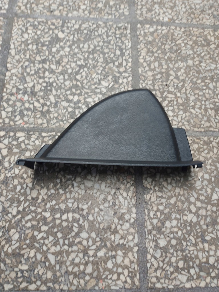 фото №1, Захист заглушка консолі права mercedes w205 a205