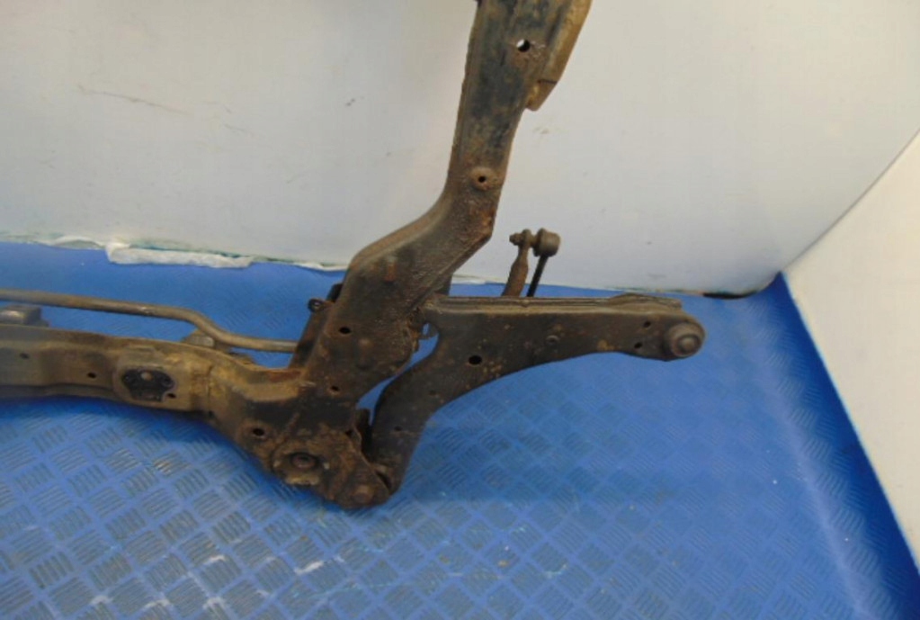 фото №7, Kia cerato 2.0crdi подрамник подрамник двигателя