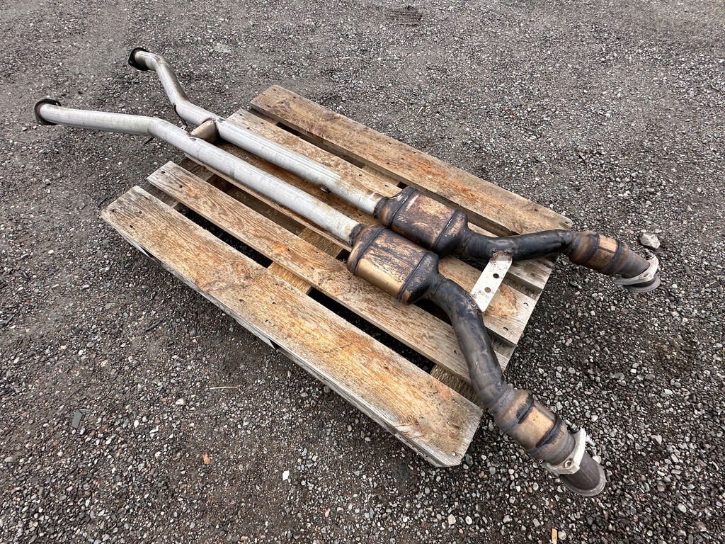 фото №13, Гаситель средний система выпускной труба выхлоп chevrolet corvette c5