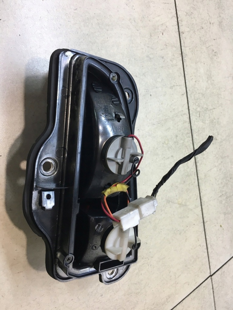 фото №6, Лампа правий задня w кришка hyundai elantra iii