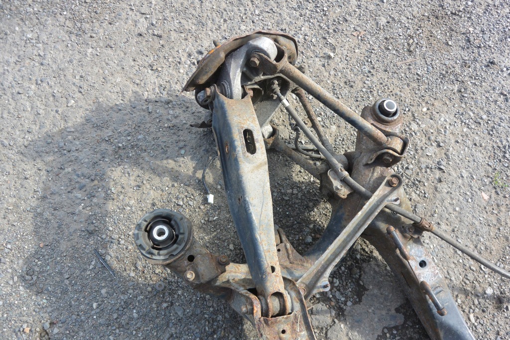 фото №9, Подрамник подрамник балка поворотный кулак ступица задняя kpl 3.5 v6 lexus gs iii 450h mk3