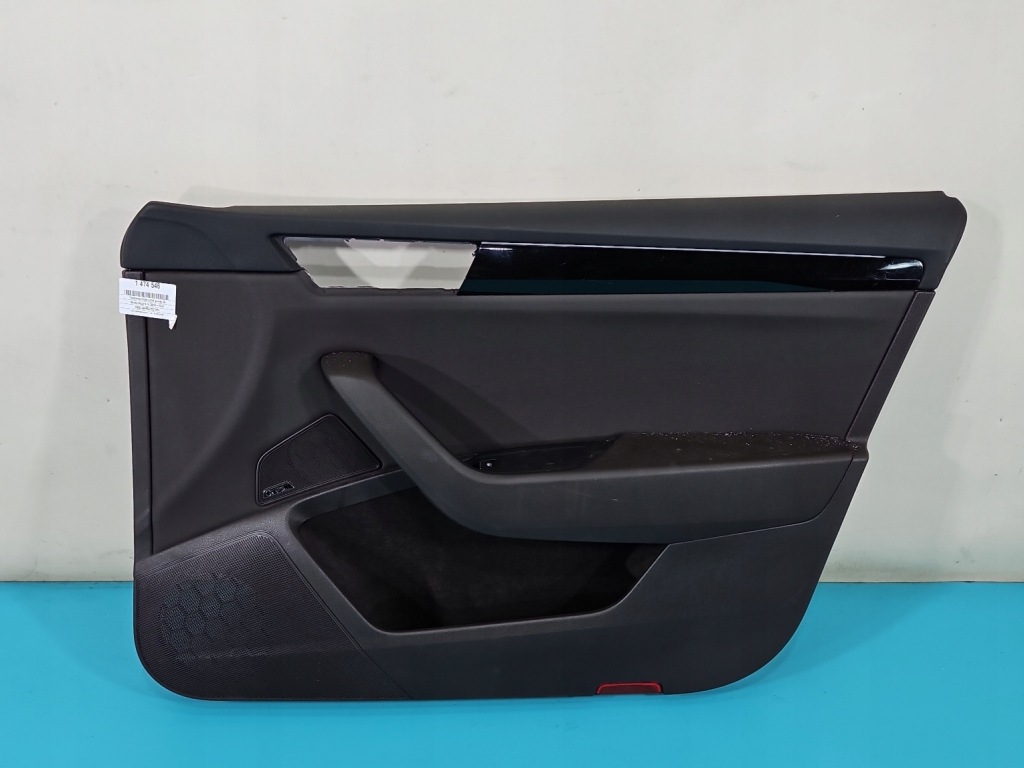 фото №1, Обивка дверь перед правая обшивка skoda superb iii 3 led europa