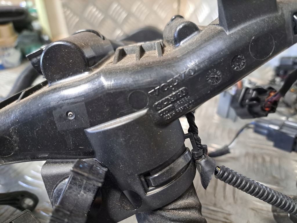 фото №6, Volvo xc40 2.0 t5 d4204t14 190km электропроводка двигателя