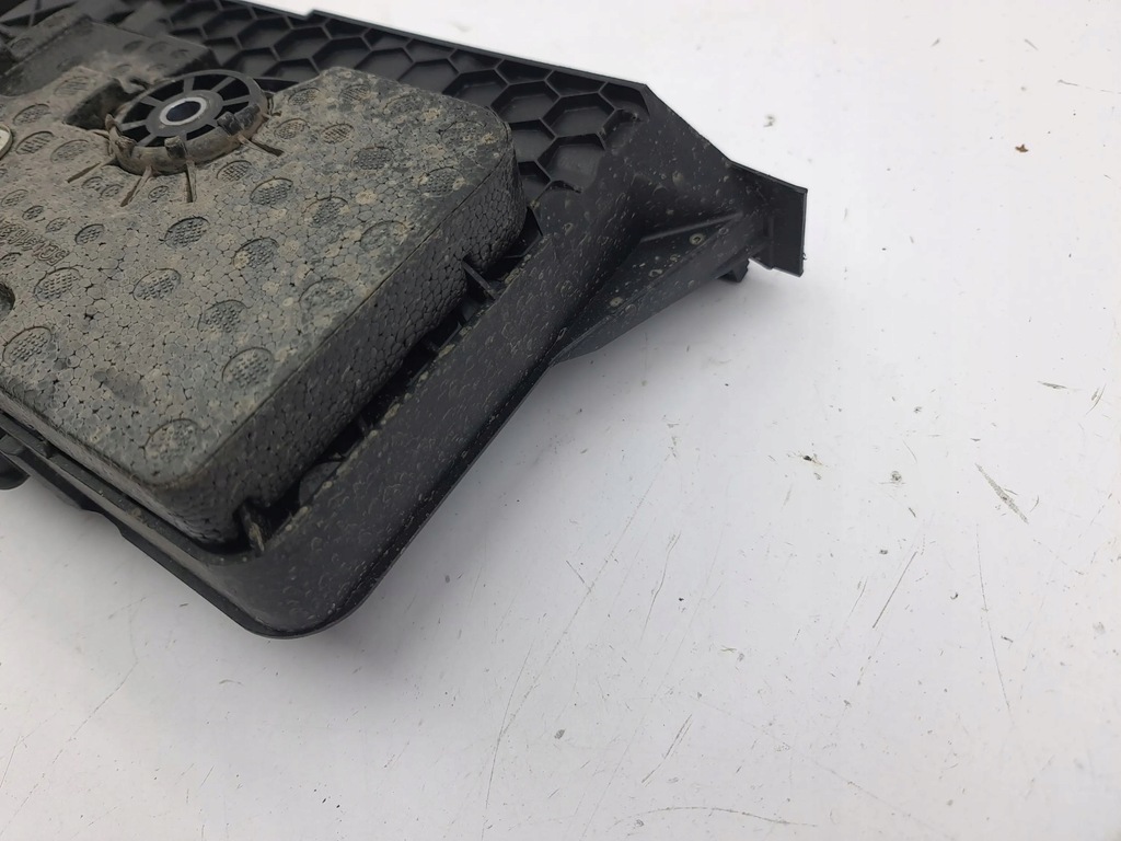 фото №11, Volkswagen t-roc 2022 полка аккумулятор