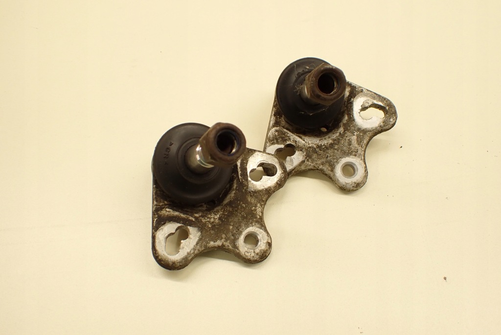 Купити Кулькова опора важеля лівий=правий mercedes a-klasa w168 1.7 cdi