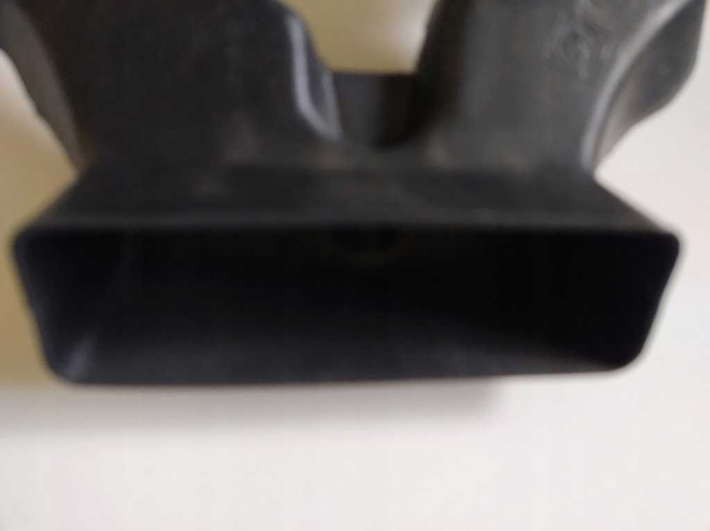 Канал вентиляційний консолі центральної a-klasa 1688313846 Зі Шроту