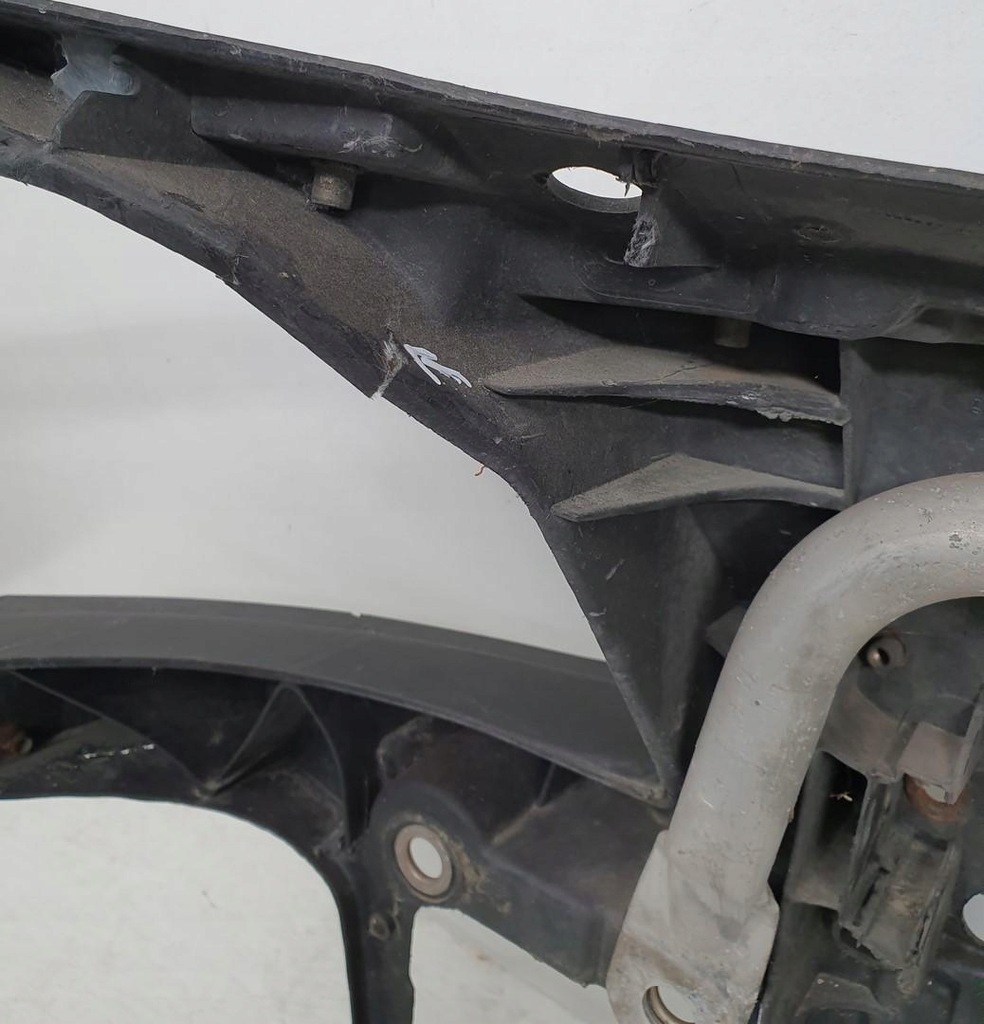 фото №6, Pas передний усилитель audi tt 8n 8n0805594