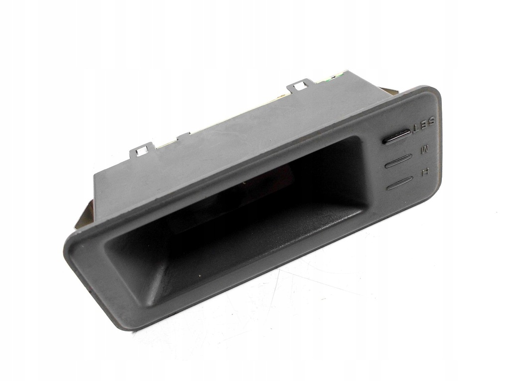 фото №1, Mitsubishi space runner i часы дисплей