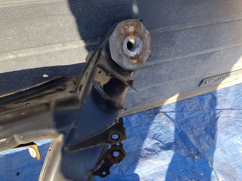 Підрамник задні підрамник підрамник задній mercedes- e w212 Недорого