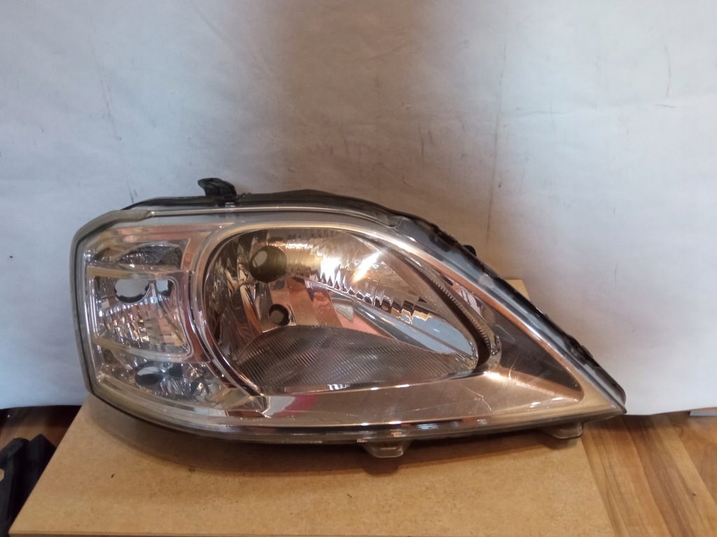 фото №1, Лампа перед dacia logan i lift