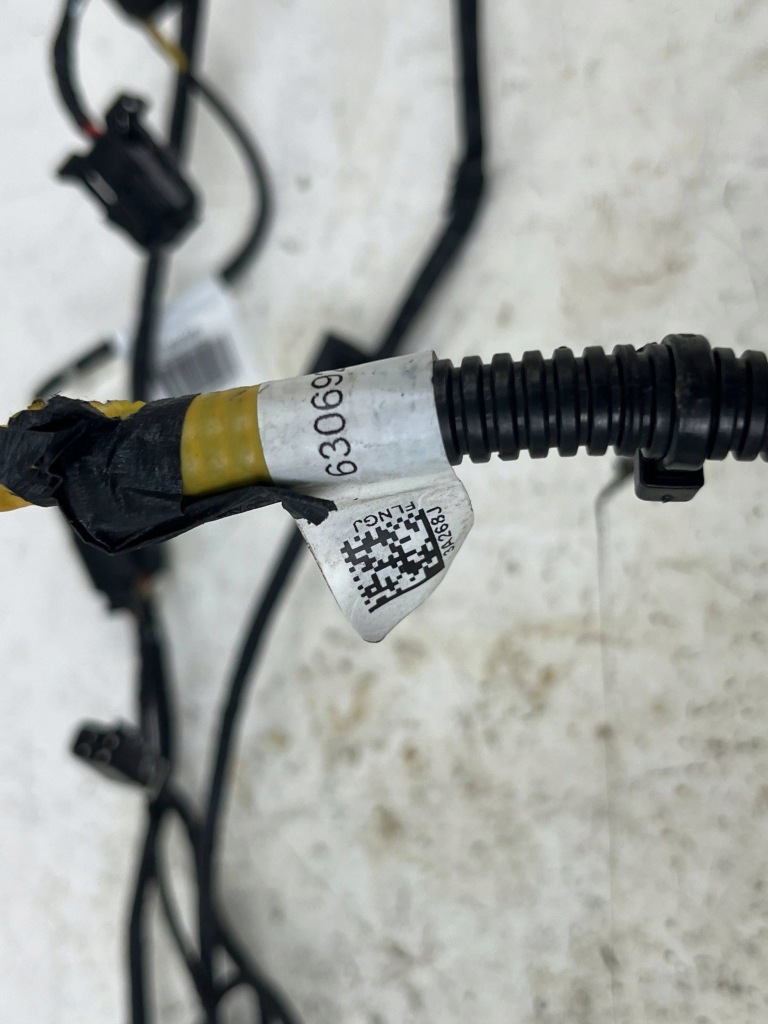 фото №6, Джгут сидіння tesla model x 630692301f