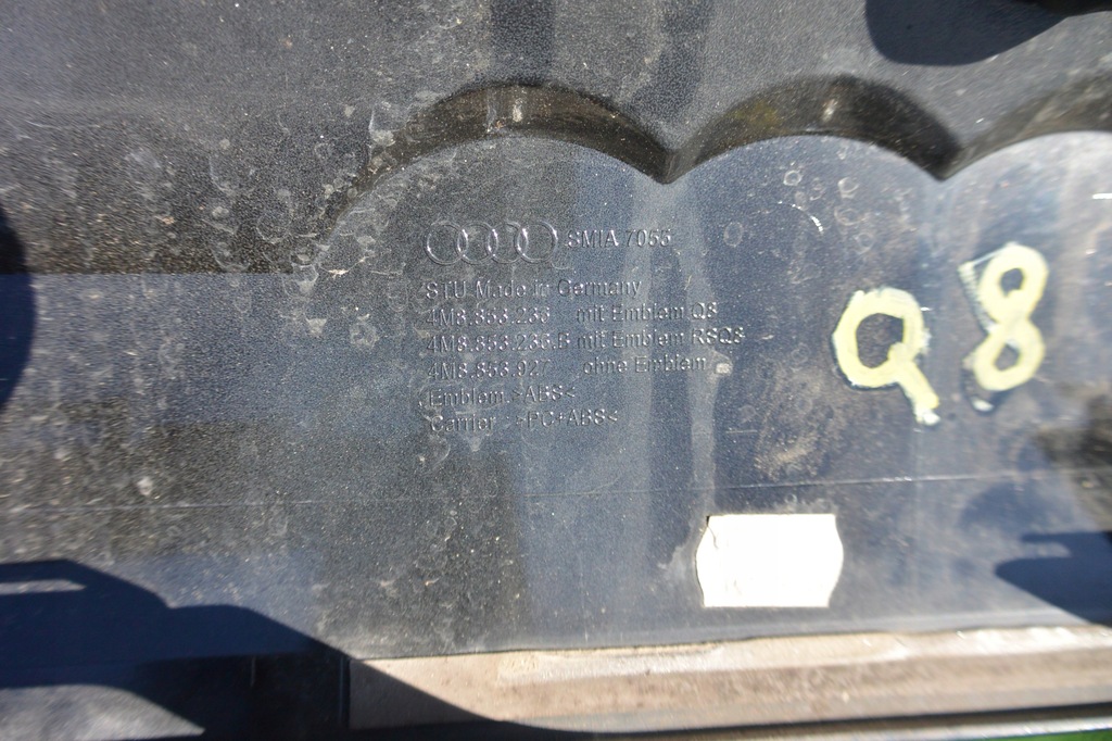 фото №9, Audi q8 rsq8 4m8 молдинг крышки задний накладка накладка лампы