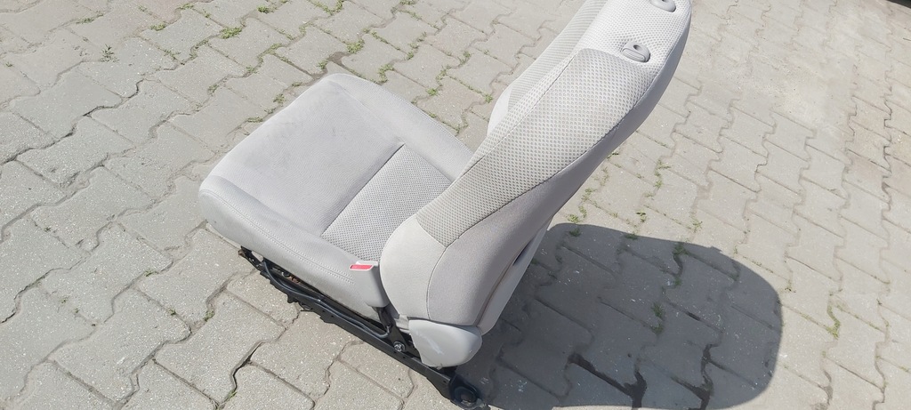 фото №7, Сиденье правый перед honda insight ii