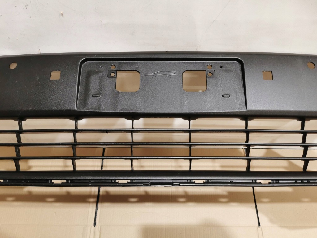 Toyota corolla cross 20- решётка бампера спойлер перед хороший 52129-16030 с Разборки