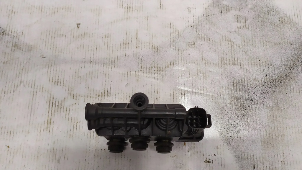 фото №8, Клапан подвеска пневматический land rover l320