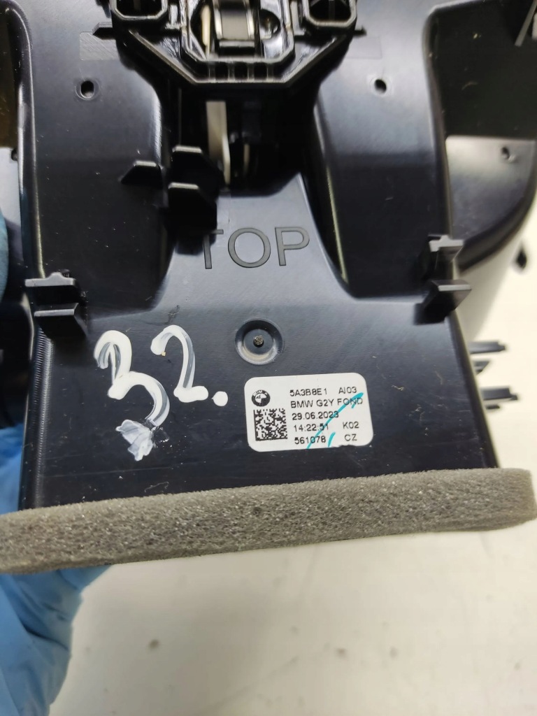 фото №7, Bmw 3 g20 g21 2023 решётка обдув консоли центральной 5a3b8e1