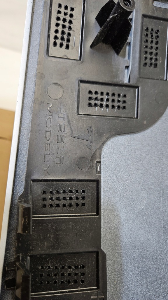 фото №9, Бампер перед передний tesla model y оригинальный