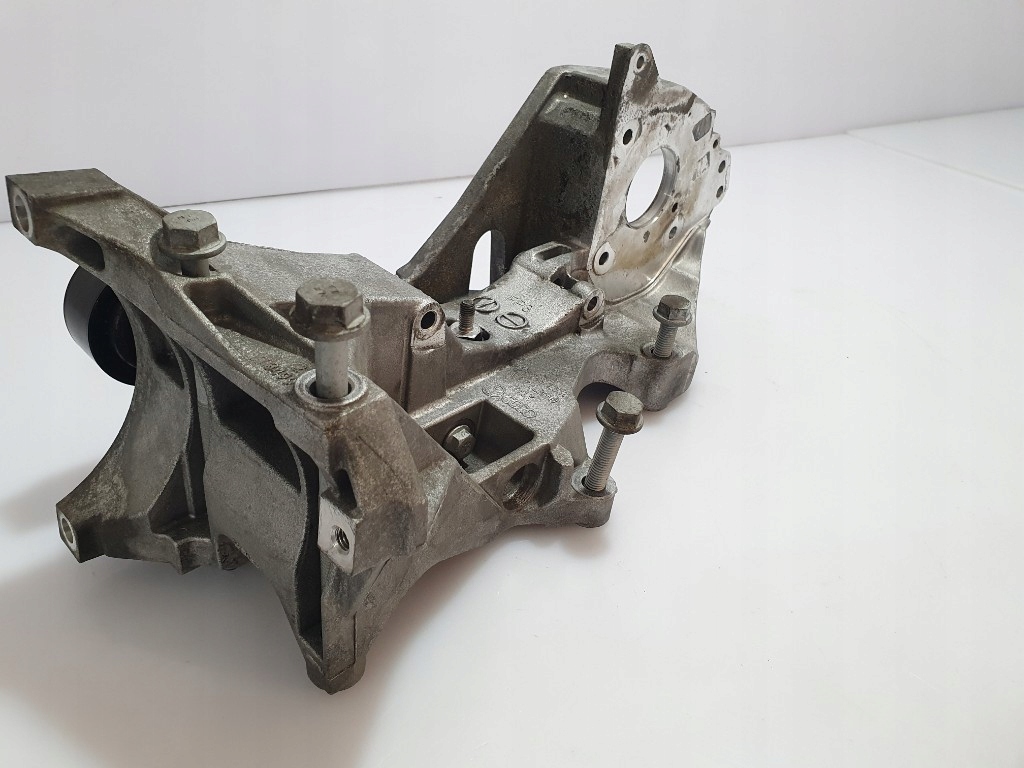 Audi a6 c7 a4 b8 2.0tdi кронштейн кронштейн держатель генератора 03l903143r +болты Киев