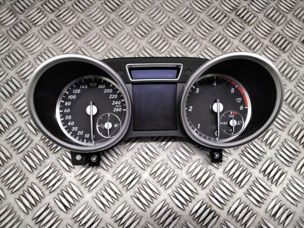 Купить Mercedes счетчик спидометр a1669007710