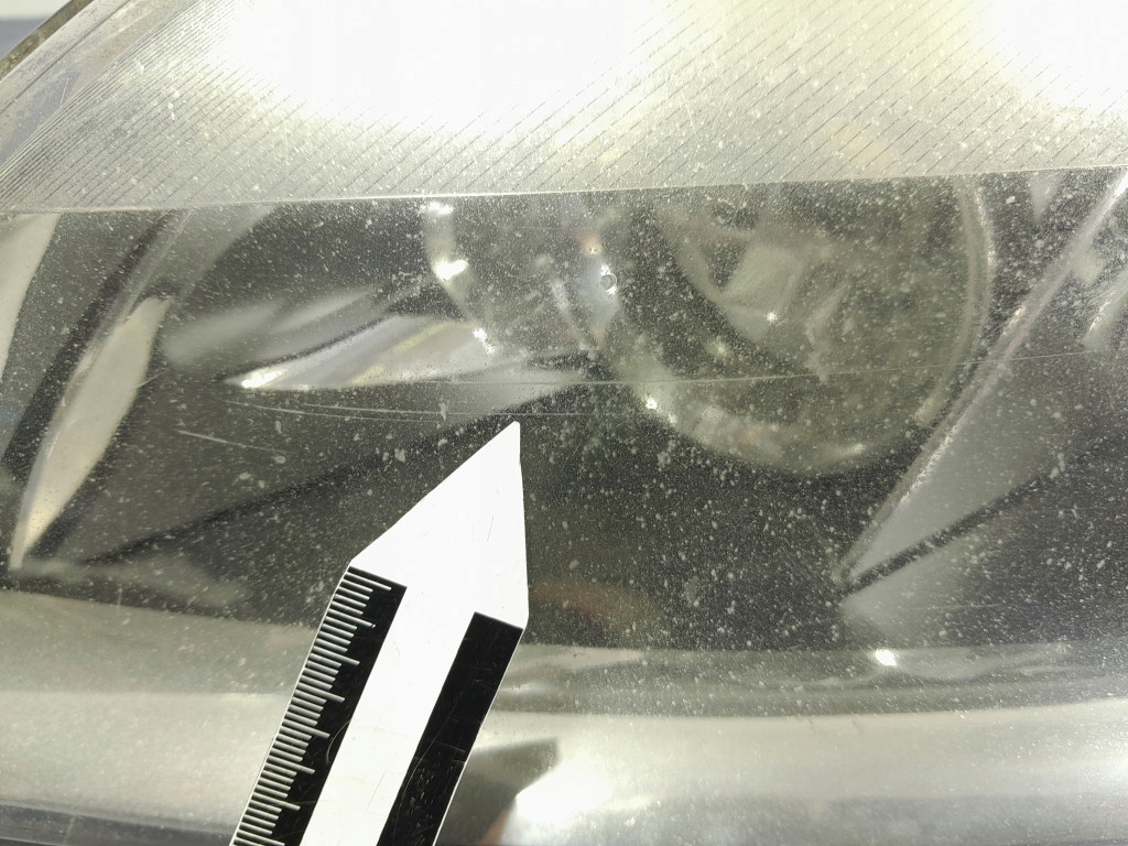 фото №3, Audi q7 4llampa фара левый 4l0941003b