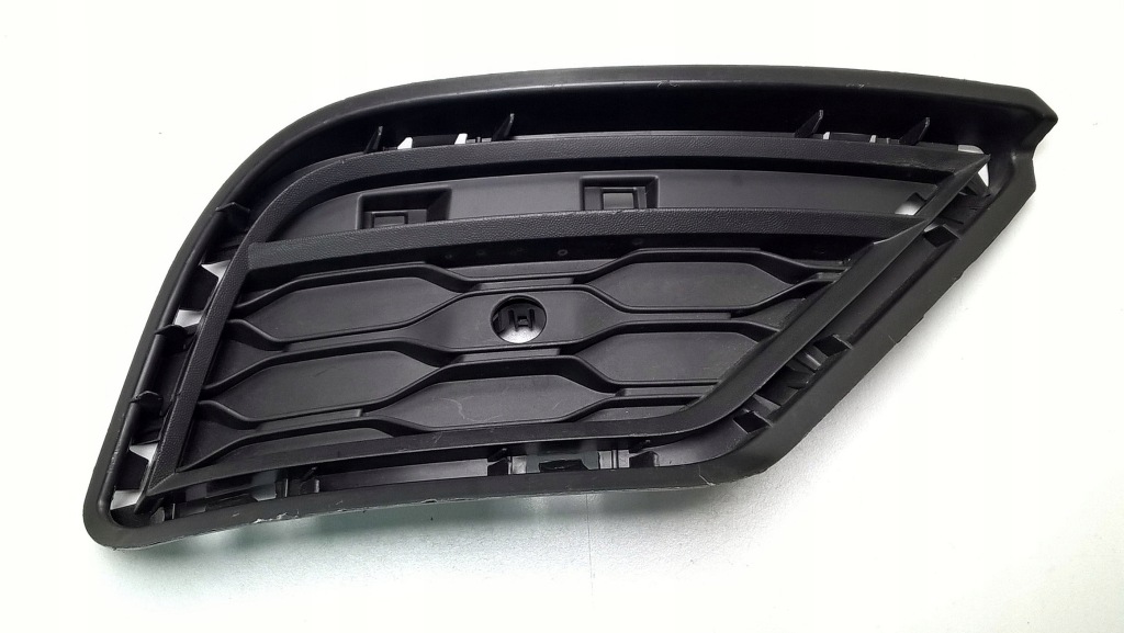 фото №1, Vw t-roc 2017-2021 решётка левая бампер задняя pod pdc оригинальный номер 2ga807011a