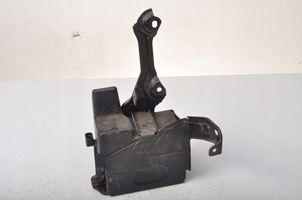 фото №3, Volvo s40 ii v50 аккумулятор edrive кронштейн