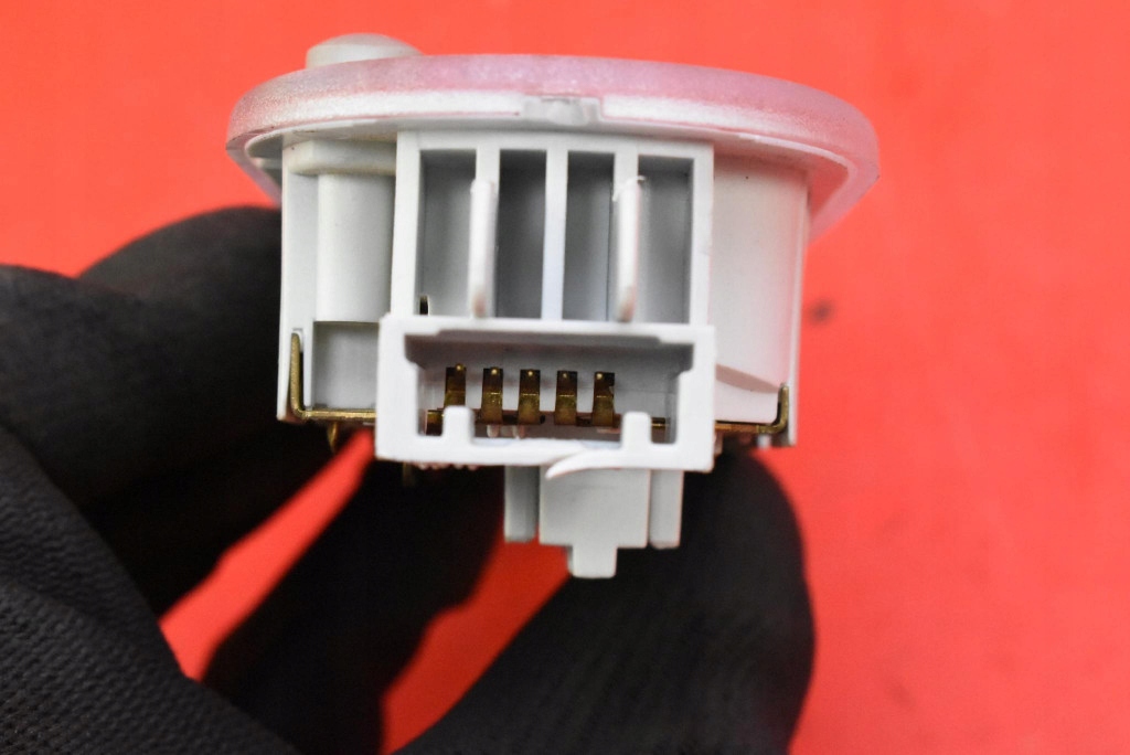 фото №8, Лампа освітлення салону перед 8200073234 nissan micra k13 10-13