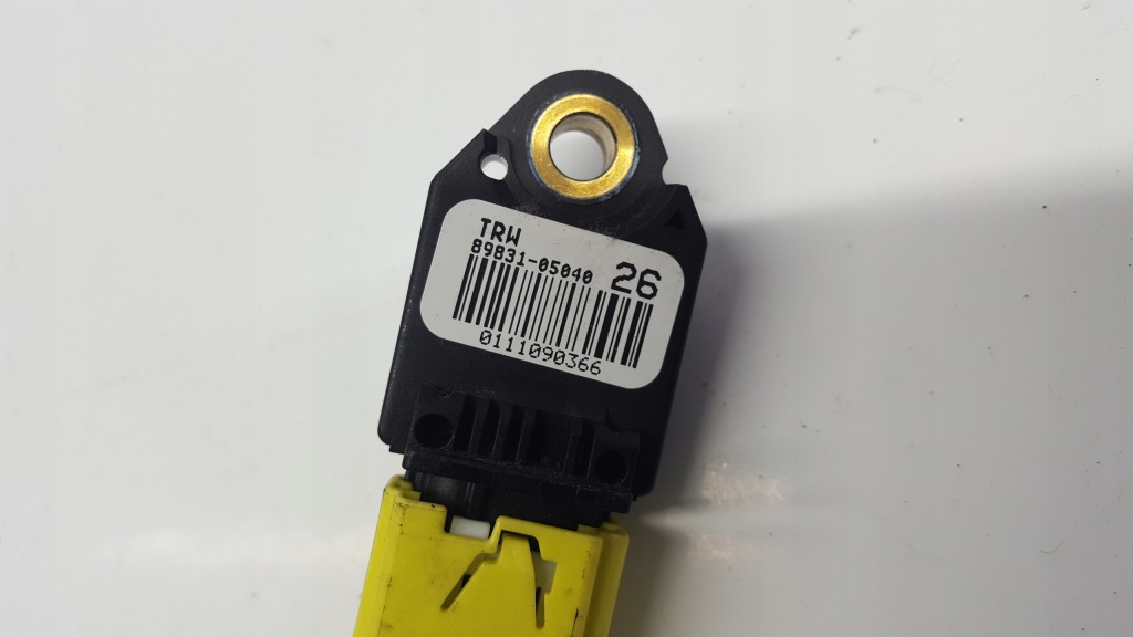 Купить Датчик ударный toyota avensis t27 89831-05040