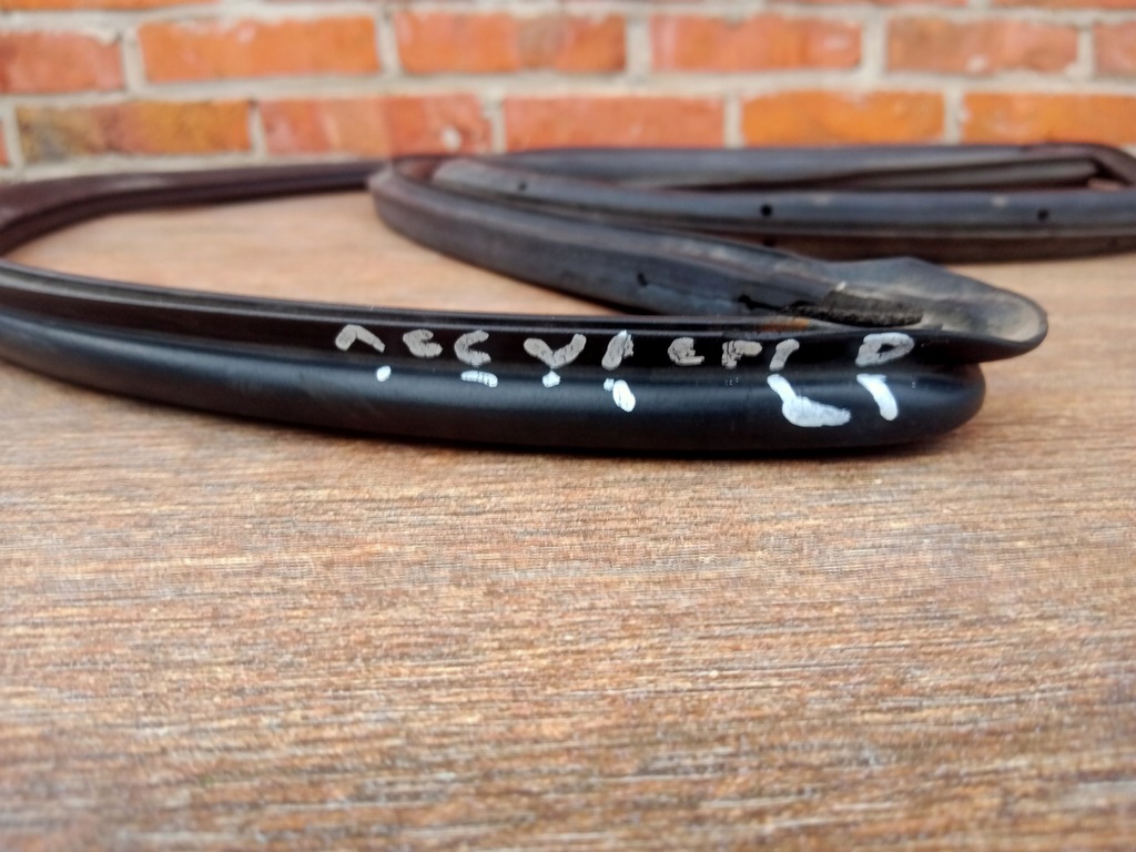 фото №1, Honda accord vi 6 прокладка двері лівий перед