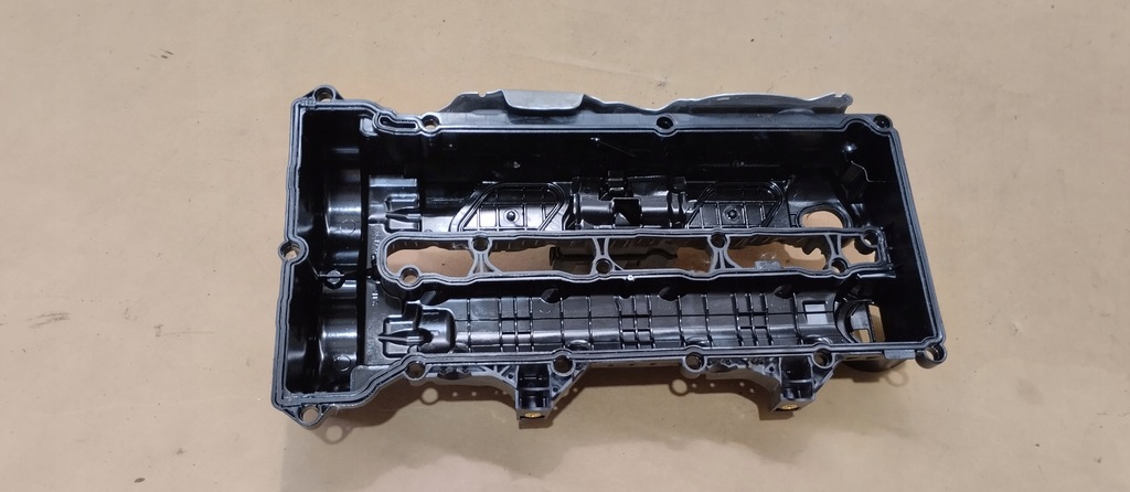 фото №5, Кришка клапанів mercedes 910 907 w446 w213 a6540107612