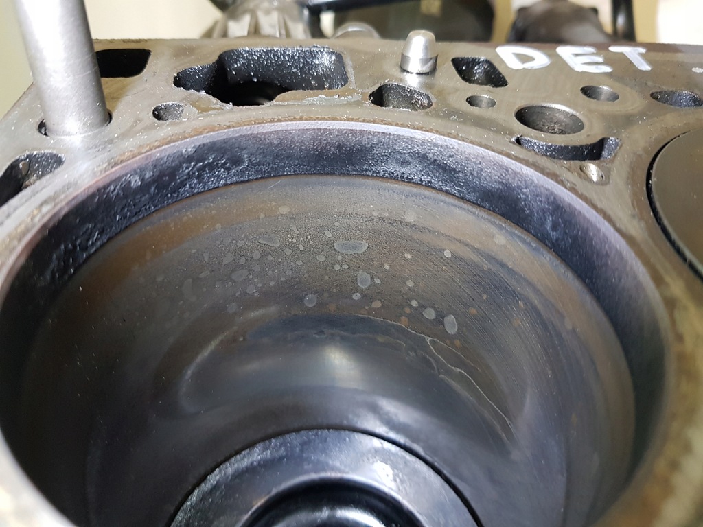 фото №12, Dół двигателя блок vw audi seat skoda 2.0 tdi det