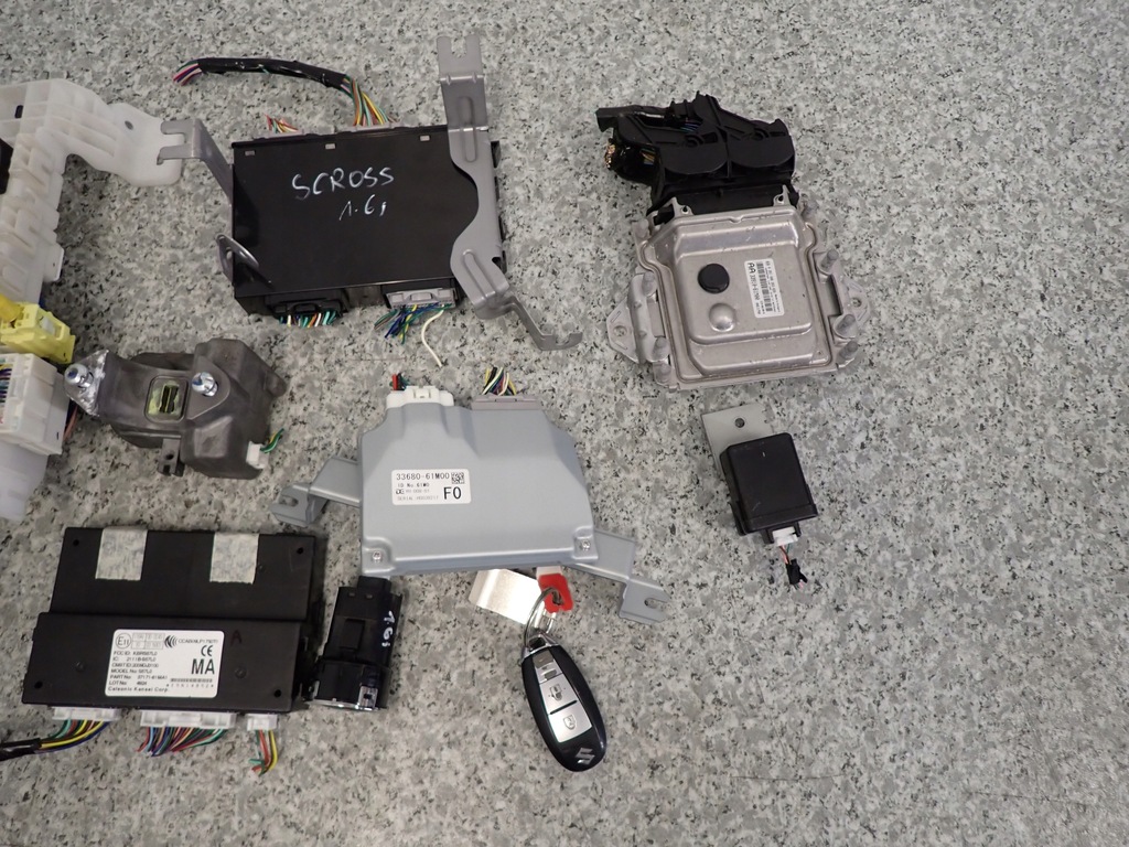 фото №5, Suzuki sx4 s-cross 1.6i 13-16 набір стартовий бортовий комп'ютер