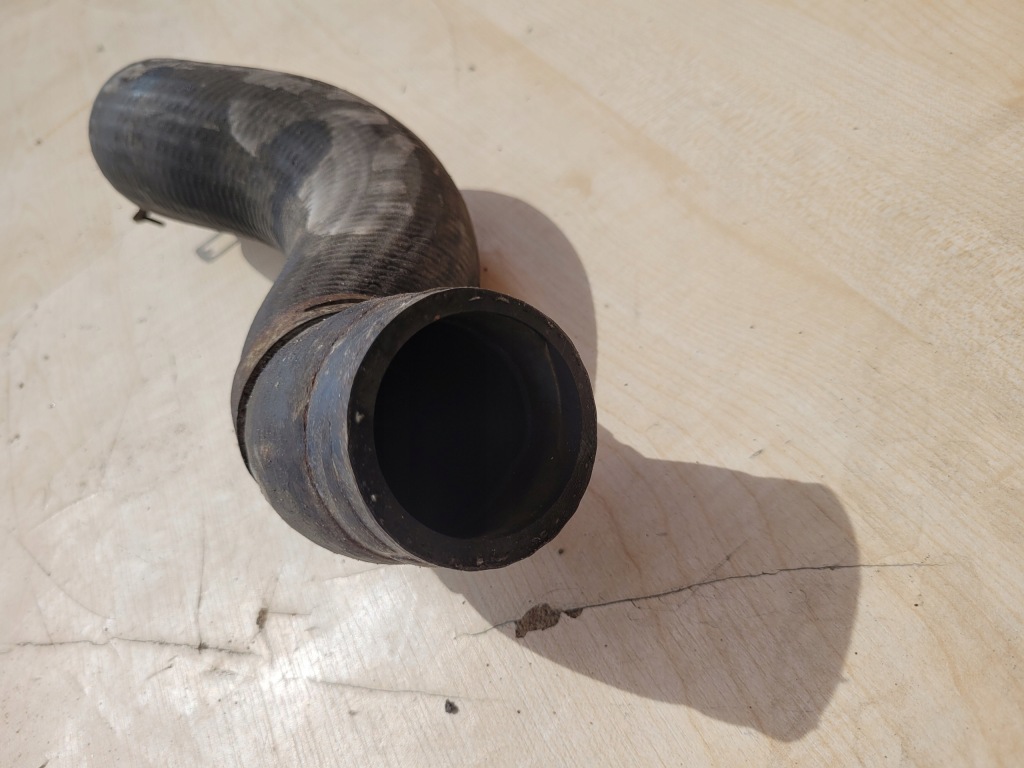 Jeep cherokee kj 01-07r 3.7 шланг пабтрубок  труба воды в Украине