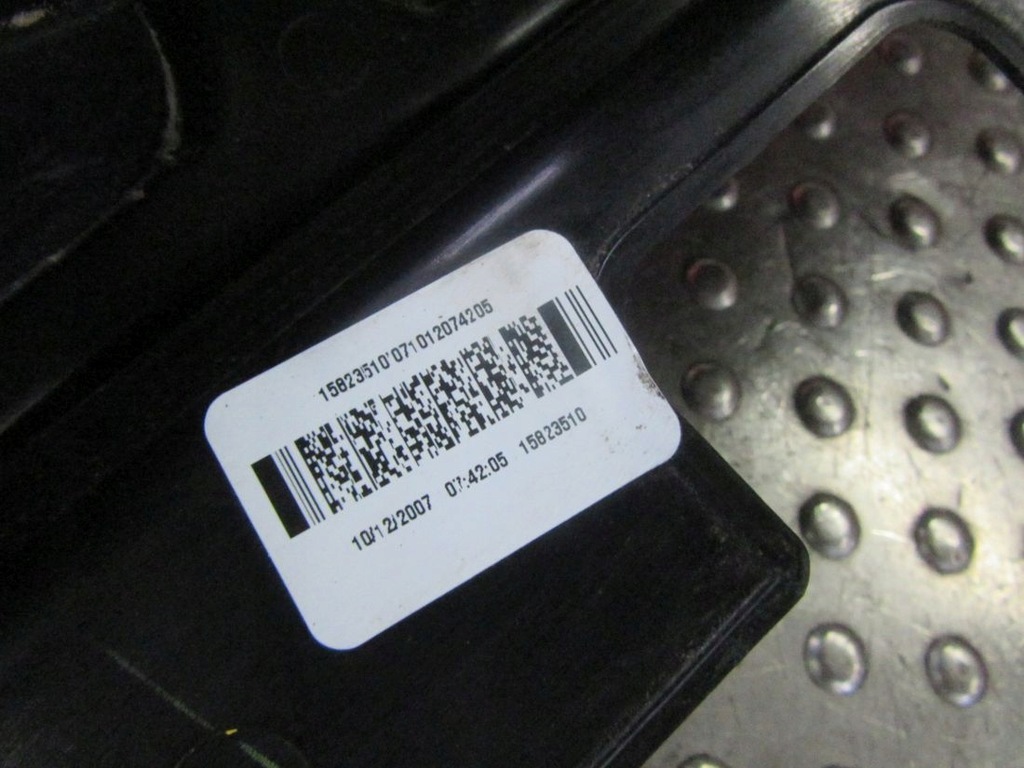 фото №7, Hummer h3 2007 лампа права задня