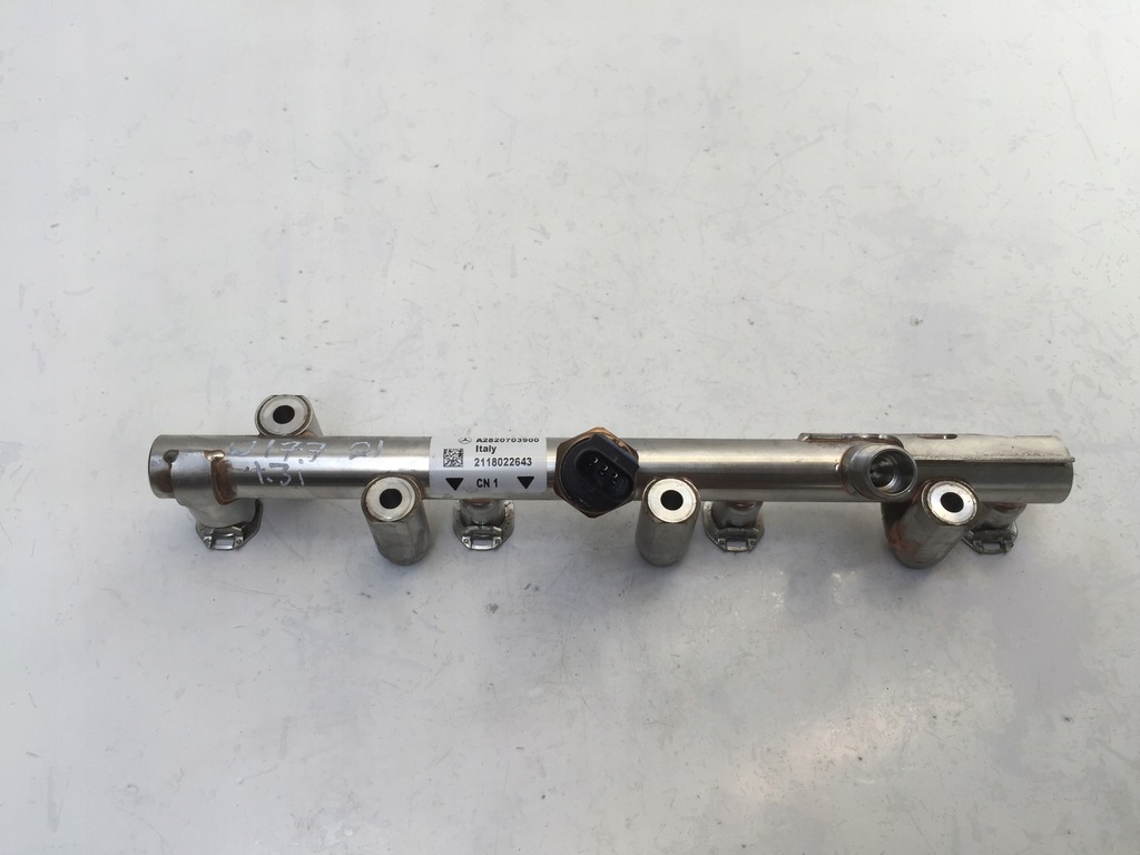 фото №1, Mercedes a w177 h247 w247 1.3 b молдинг впрыскная